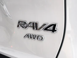 Toyota RAV4 Adventure Plus, 2024 4