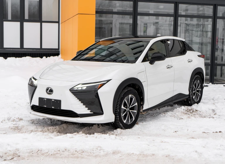 Lexus RZ 450e Premium Edition