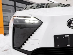 Lexus RZ 450e Premium Edition 8